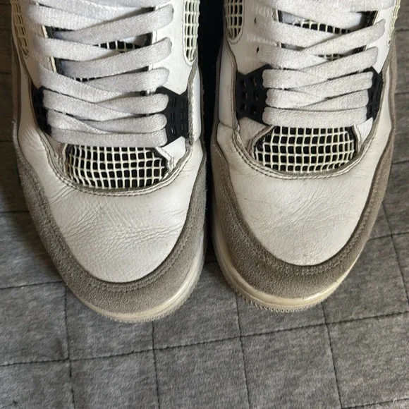 Jordan 4 Military Black - Picture 9 of 10